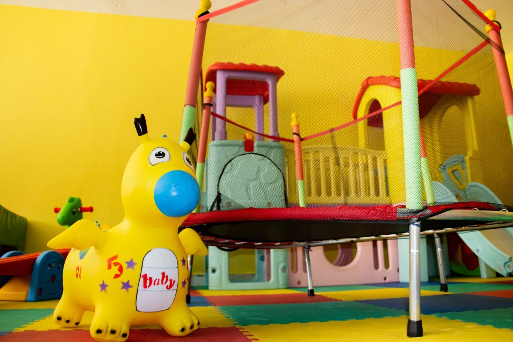 Aula de estimulación del colegio Bendito Niño Jesús en Huaraz