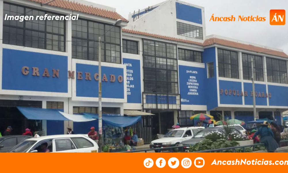 Huaraz: vigilante resultó herido tras caer por las escaleras del mercado popular